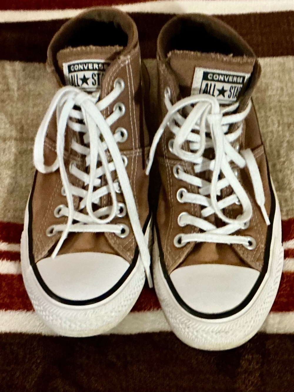 Women’s Brown Chuck Taylor Converse All Star High Top Sneakers ~ 8
